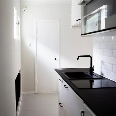 Apartment Vintage Modern By Sea - Eiranranta *